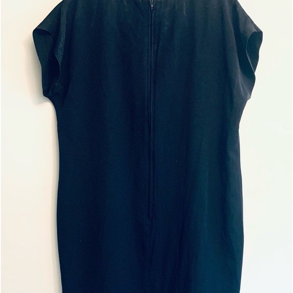 Classic black dress 1990’s Size medium shift boxy and cool! Size 8 or 10 Vintage - Picture 2 of 4